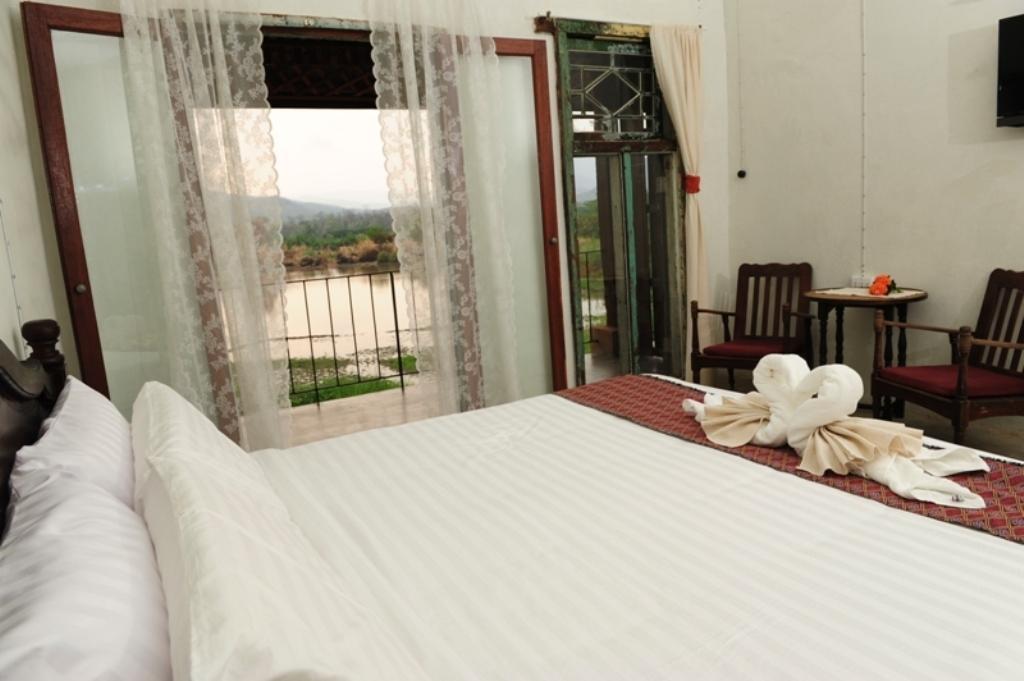 Phu-Anna Eco House Hotel Hot Kültér fotó