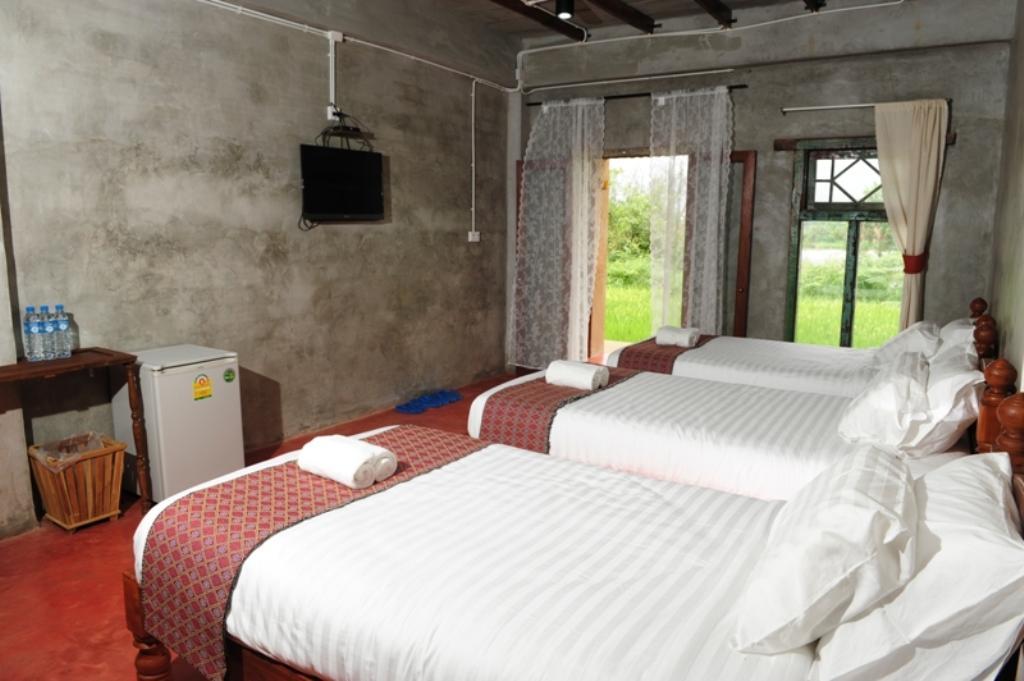 Phu-Anna Eco House Hotel Hot Kültér fotó