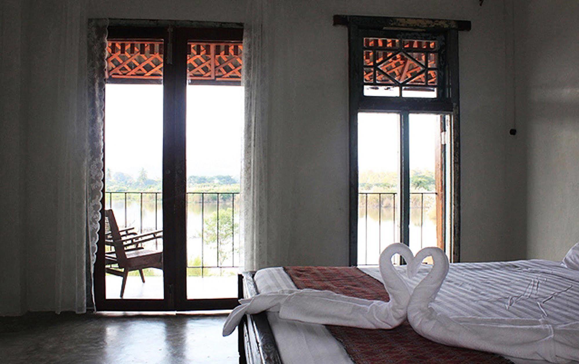 Phu-Anna Eco House Hotel Hot Kültér fotó